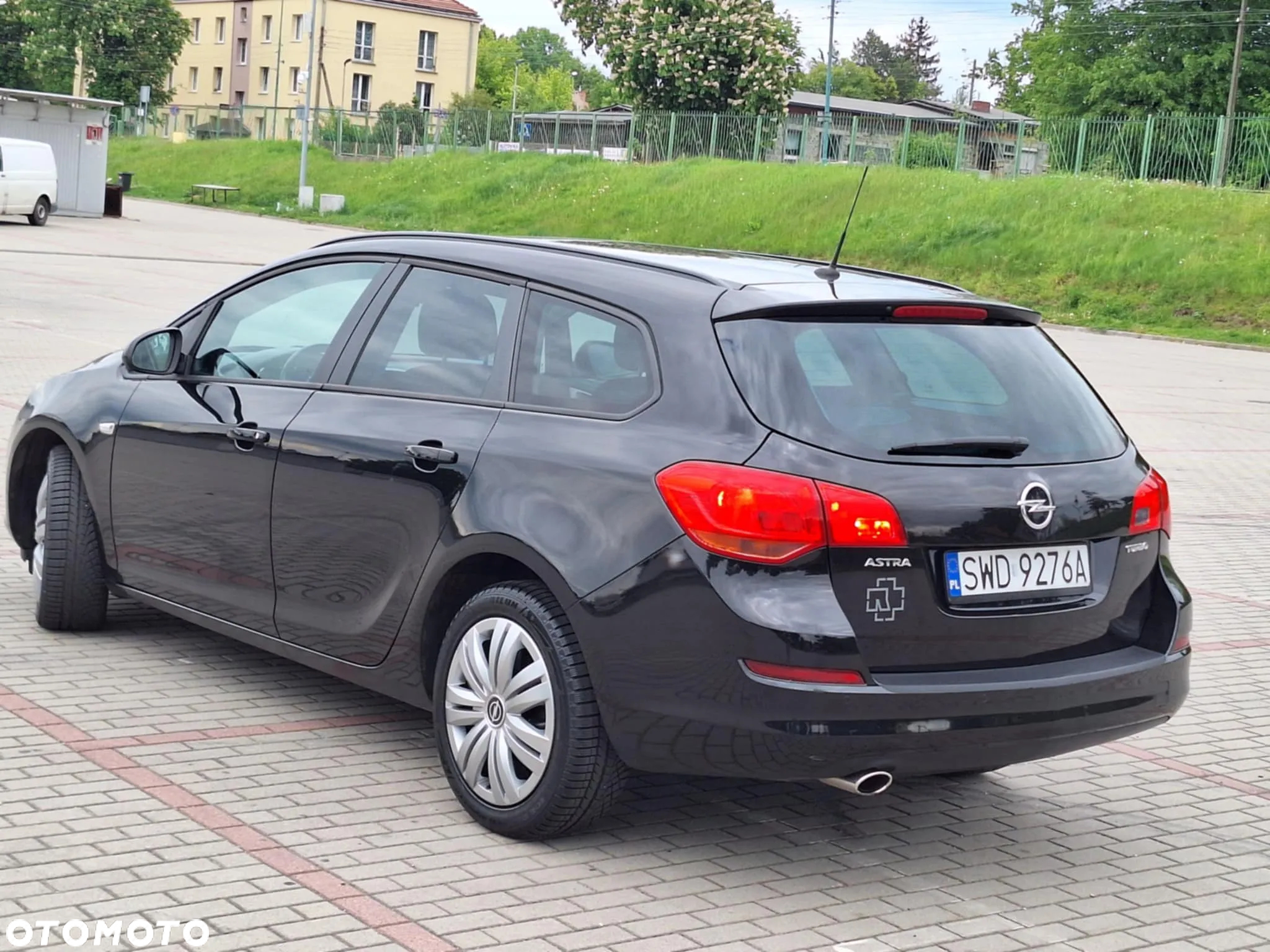Opel Astra IV 1.4 T Enjoy S&S - 32