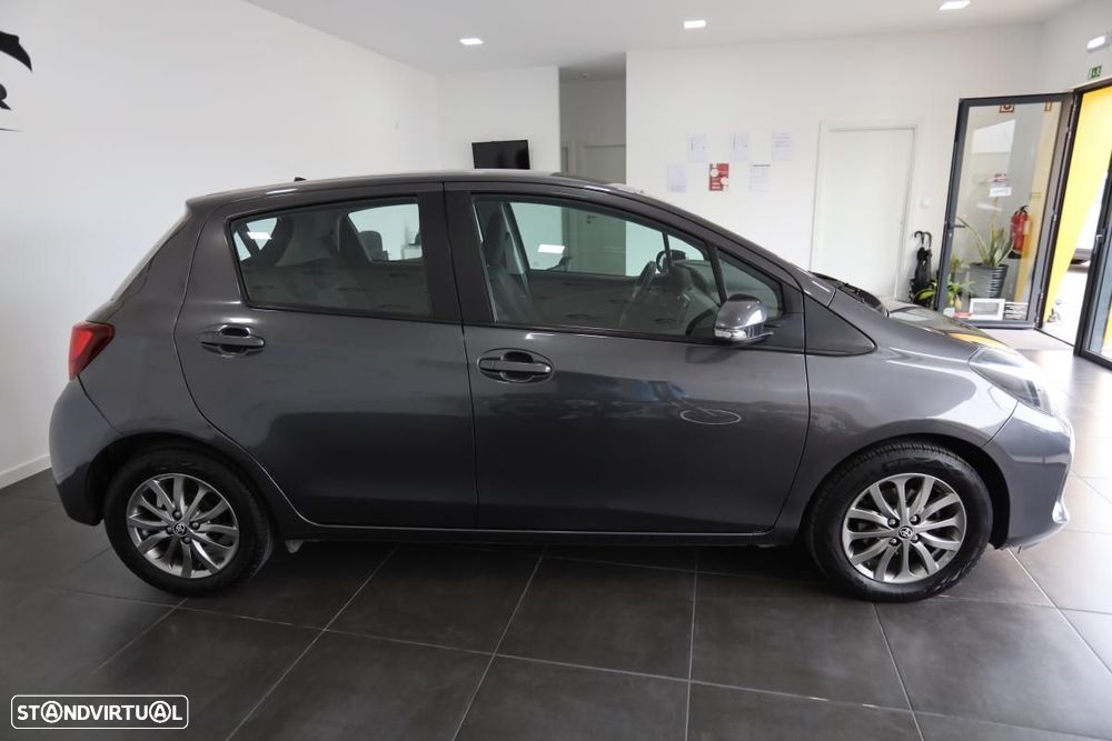 Toyota Yaris 1.0 VVT-i Exclusive - 6