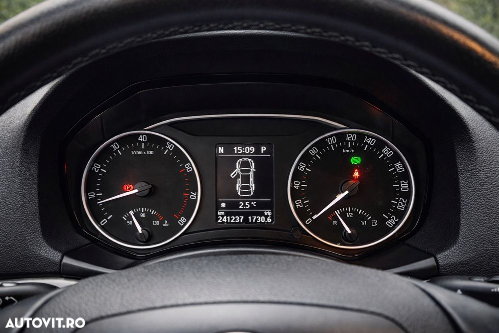 Skoda Octavia 1.2 TSI DSG FAMILY - 10