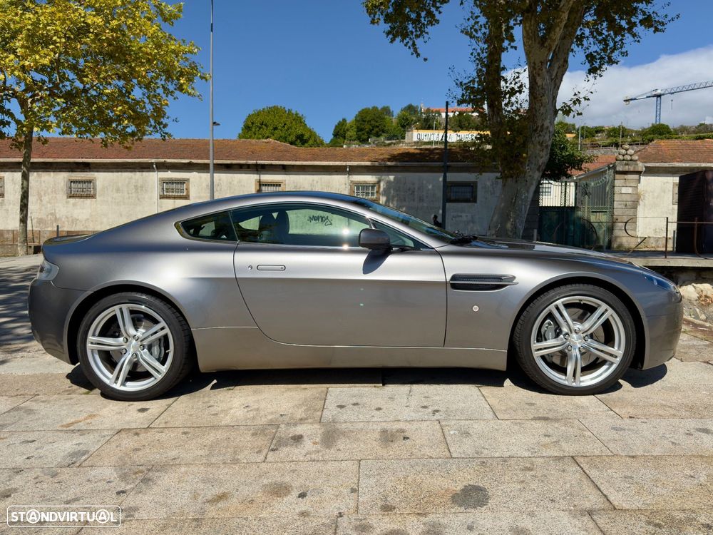 Aston Martin Vantage Coupe V8 Sportshift - 14