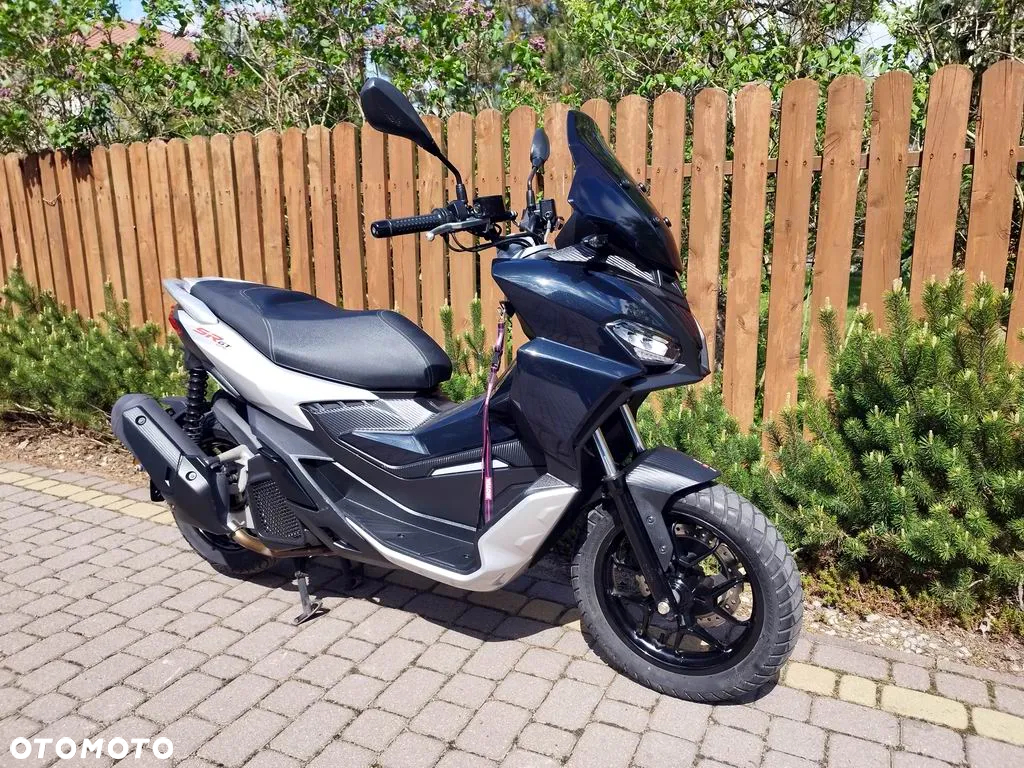 Aprilia SR - 10
