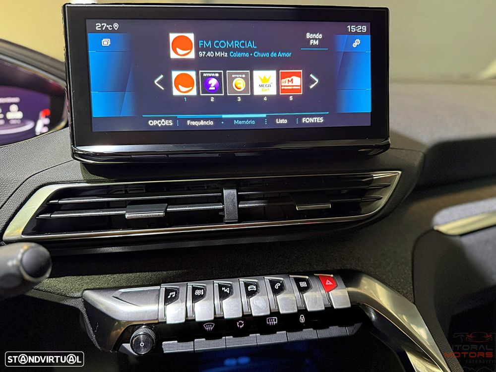Peugeot 3008 1.2 PureTech Allure Pack EAT8 - 29