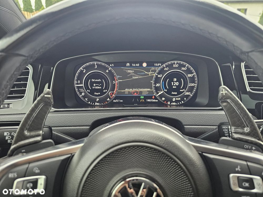 Volkswagen Golf - 24
