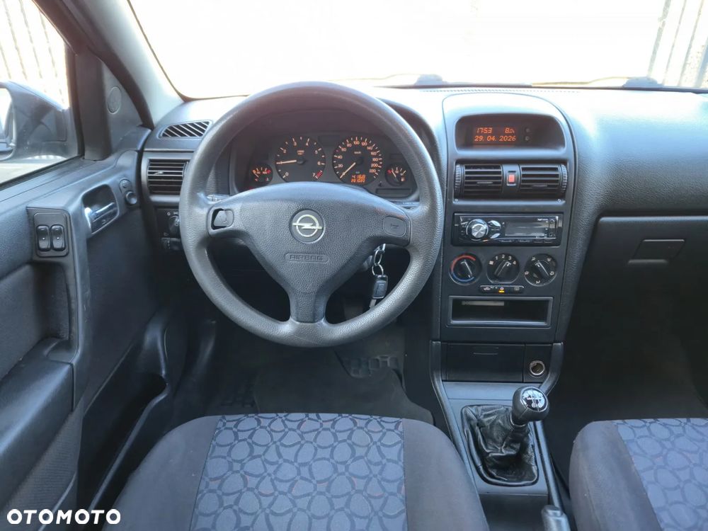 Opel Astra 1.6 Club - 6