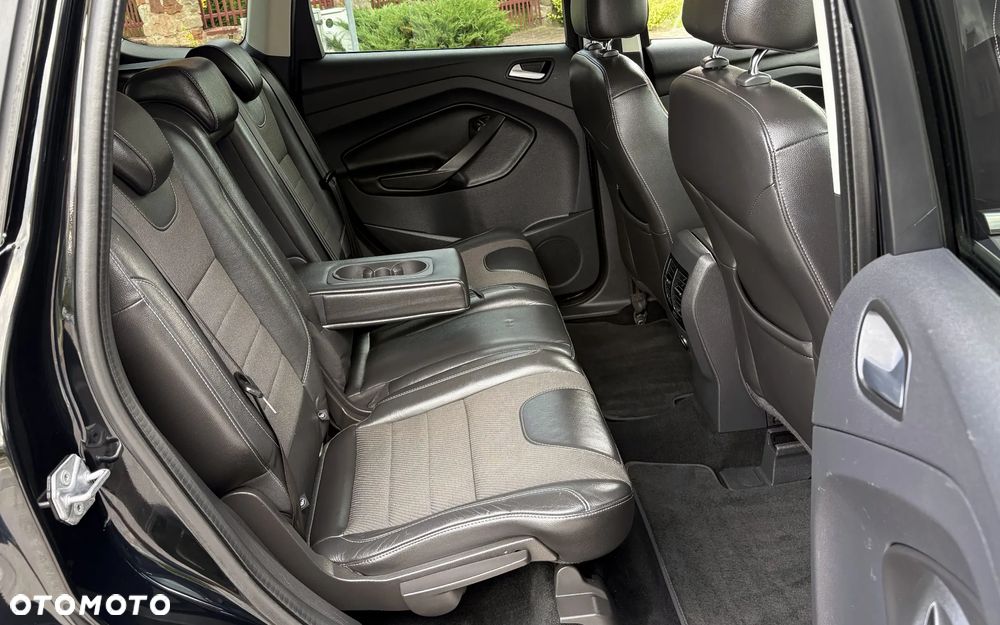 Ford Kuga 2.0 TDCi 4x4 Titanium - 20