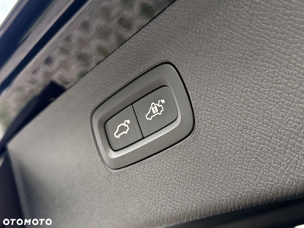 Volvo XC 90 - 11