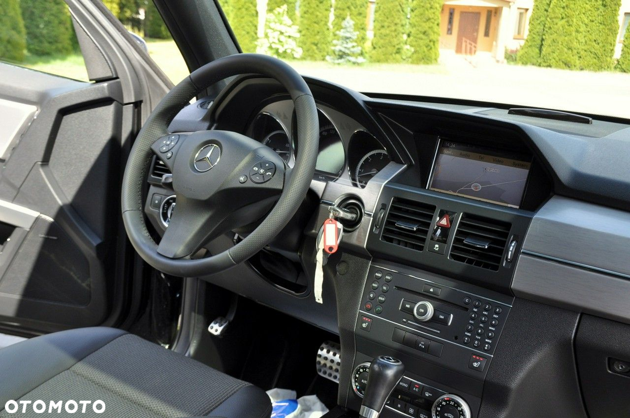 Mercedes-Benz GLK - 26