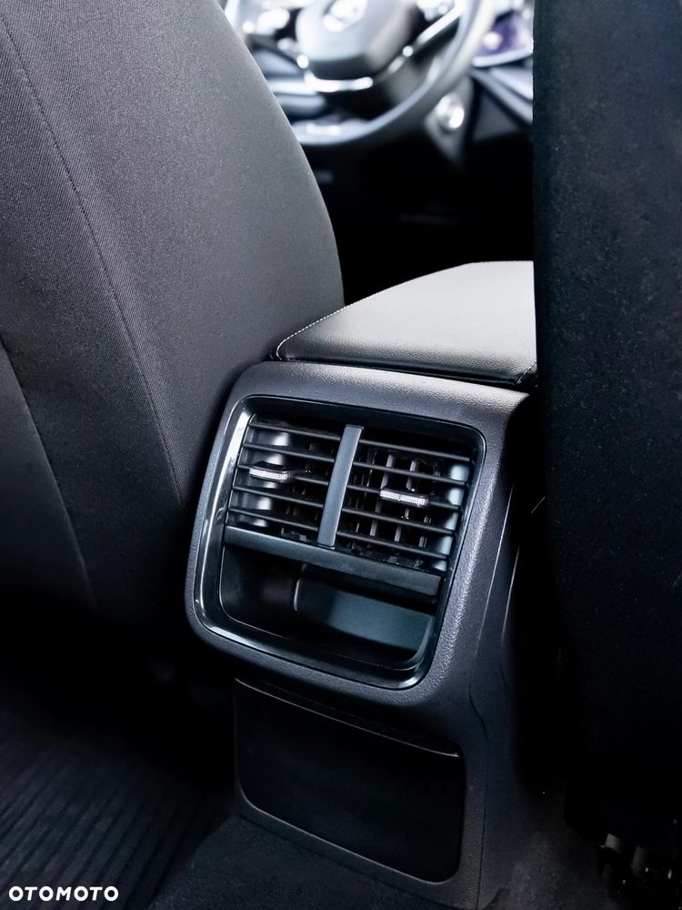 Skoda Octavia 1.5 TSI ACT Ambition - 38