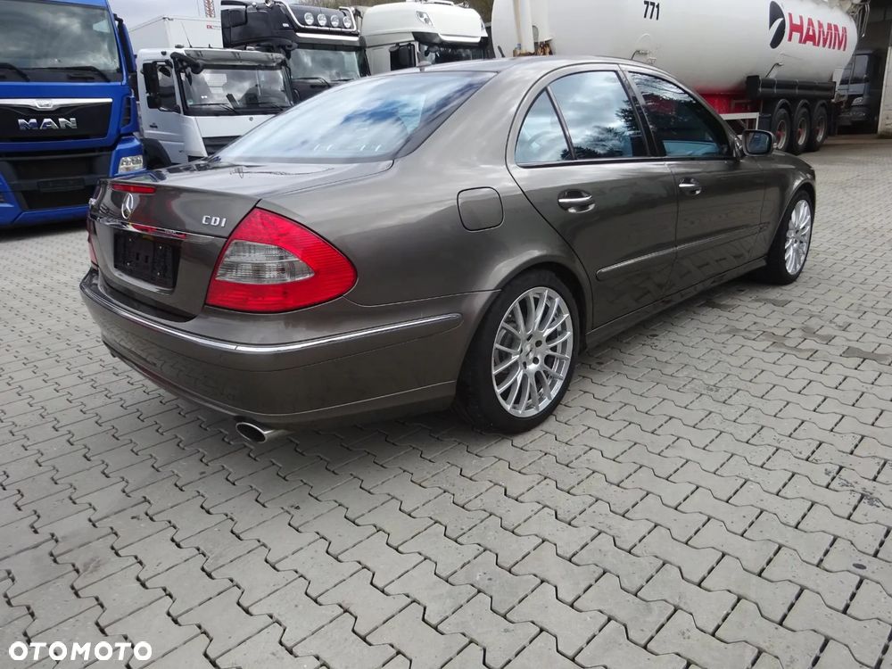 Mercedes-Benz Klasa E 280 CDI 4Matic Automatik Avantgarde DPF - 8
