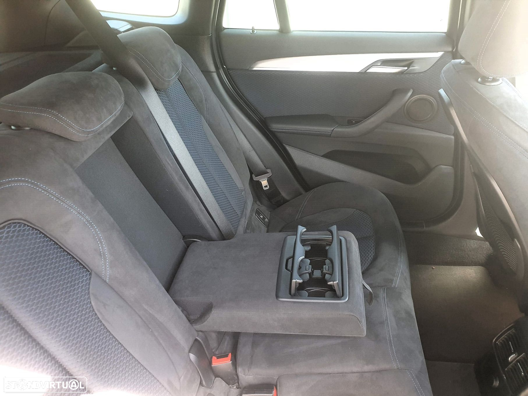 BMW X1 16 d sDrive Pack M - 38