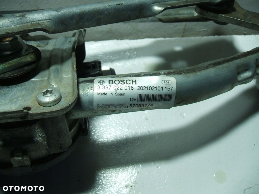 FIAT 500X BOSCH silniczek wycieraczek mechanizm 52063174 - 4