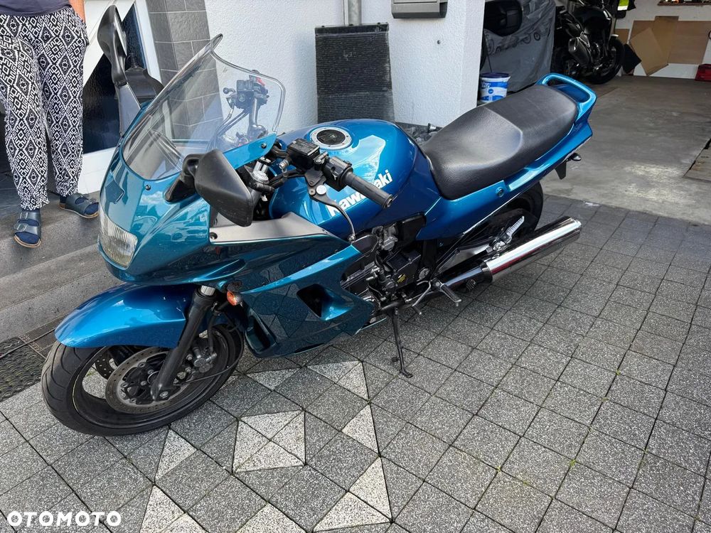 Kawasaki GPZ - 10