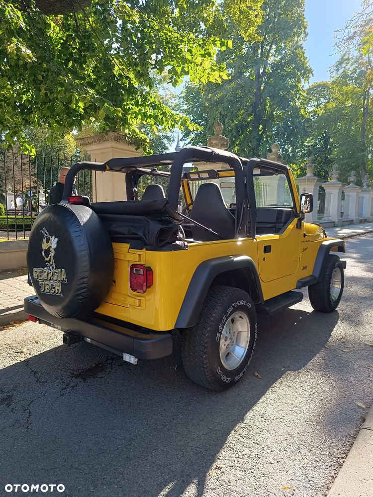 Jeep Wrangler - 6