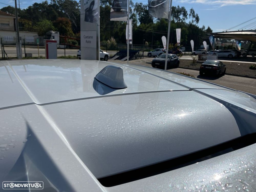 Toyota C-HR 2.0 Hybrid Exclusive+P.Luxury - 24