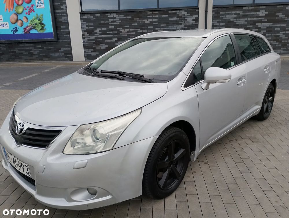 Toyota Avensis 2.0 D-4D Luna - 1