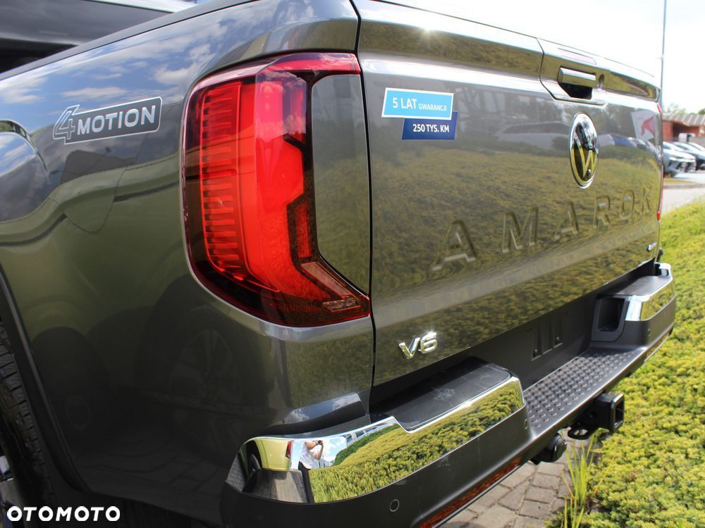 Volkswagen Amarok 3.0 V6 TDI 4Mot Style - 10