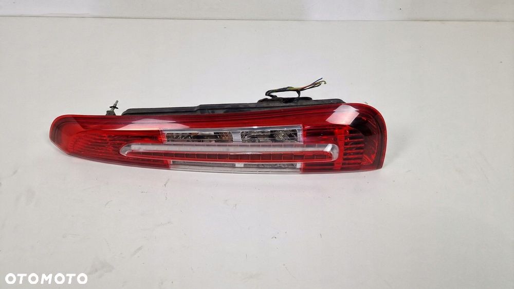 FORD CMAX C-MAX LIFT LED LAMPA TYLNIA PRAWA ORG. ŁADNA