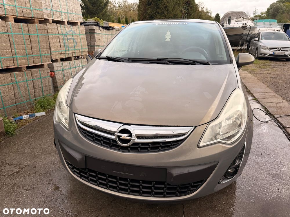 Opel Corsa - 2