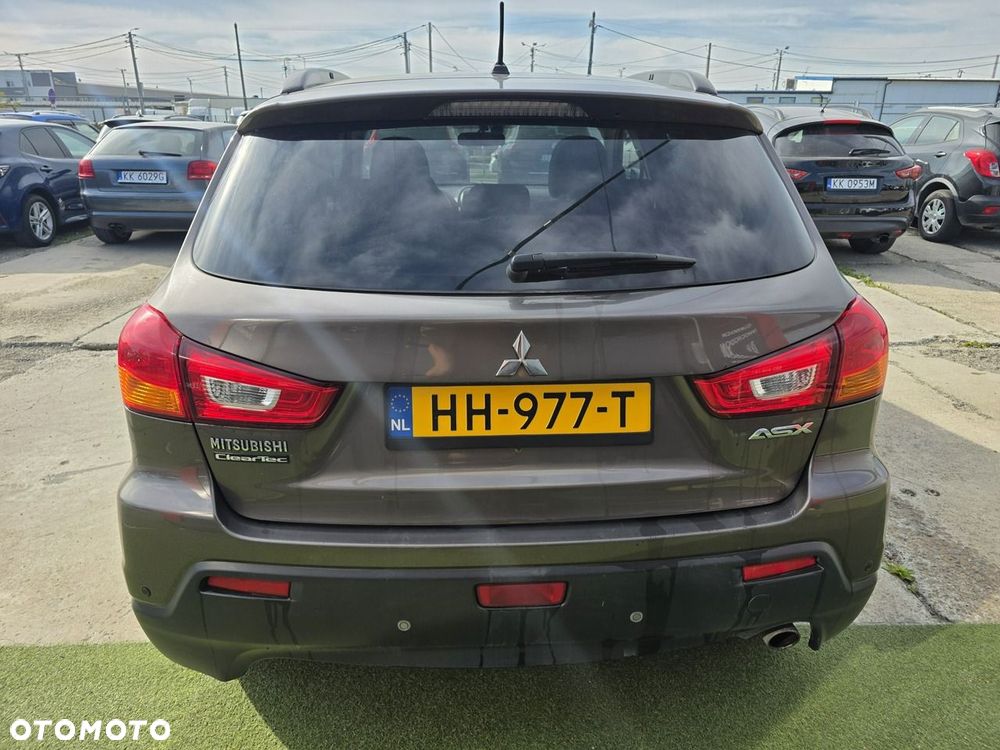 Mitsubishi ASX - 6