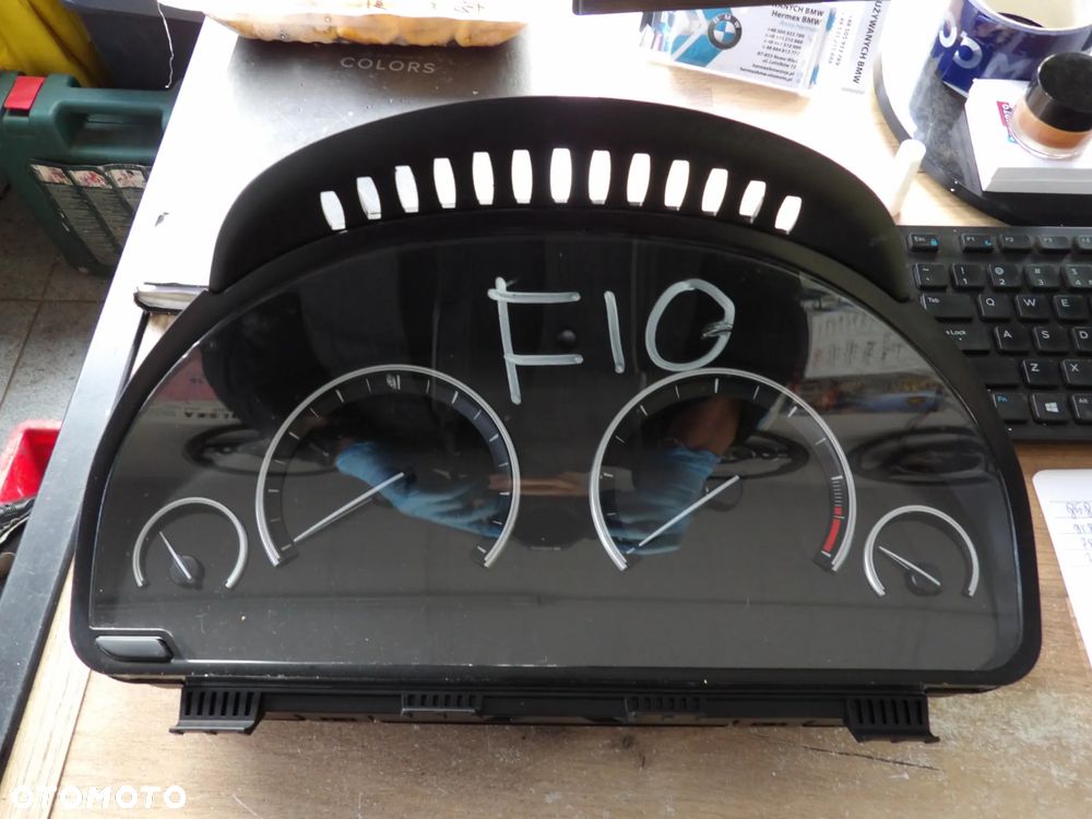 BMW - F10,F11 - LICZNIK , ZEGAR POD HEAD UP - UK - 9280466 - 1