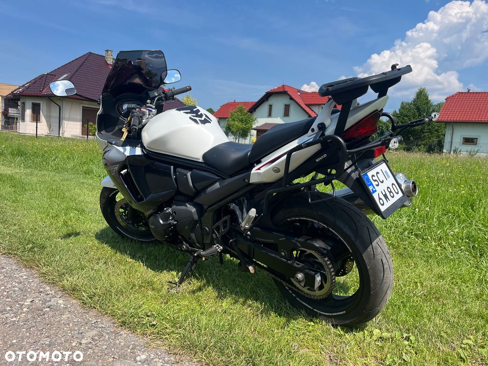 Suzuki GSX - 3