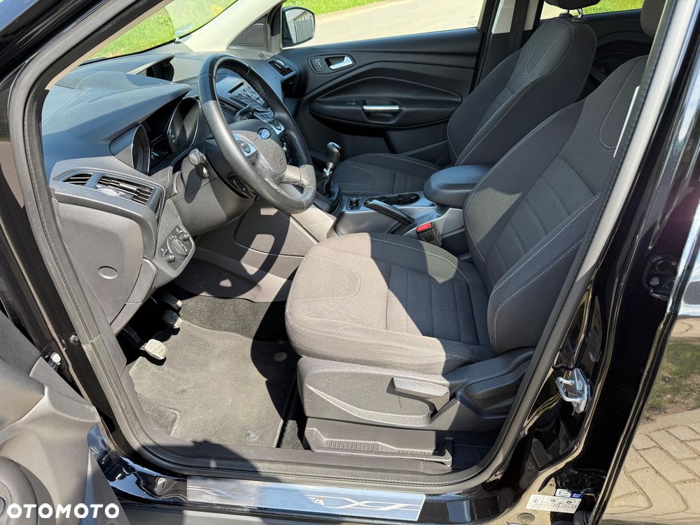 Ford Kuga 1.5 EcoBoost 2x4 Trend - 21