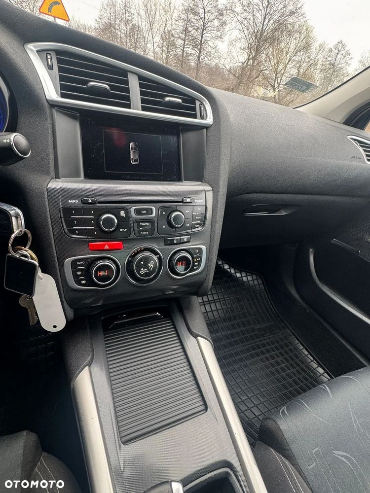 Citroën C4 e-HDi 110 EGS6 Stop/Start System Exclusive - 7