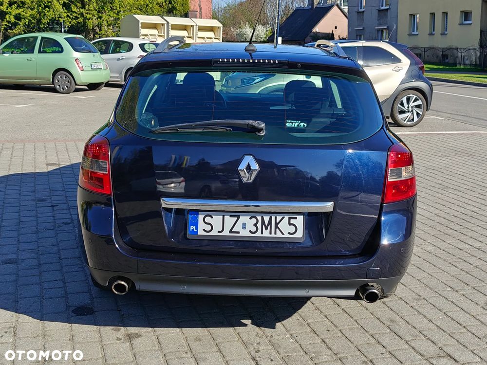 Renault Laguna 1.9 dCi FAP Dynamique - 9