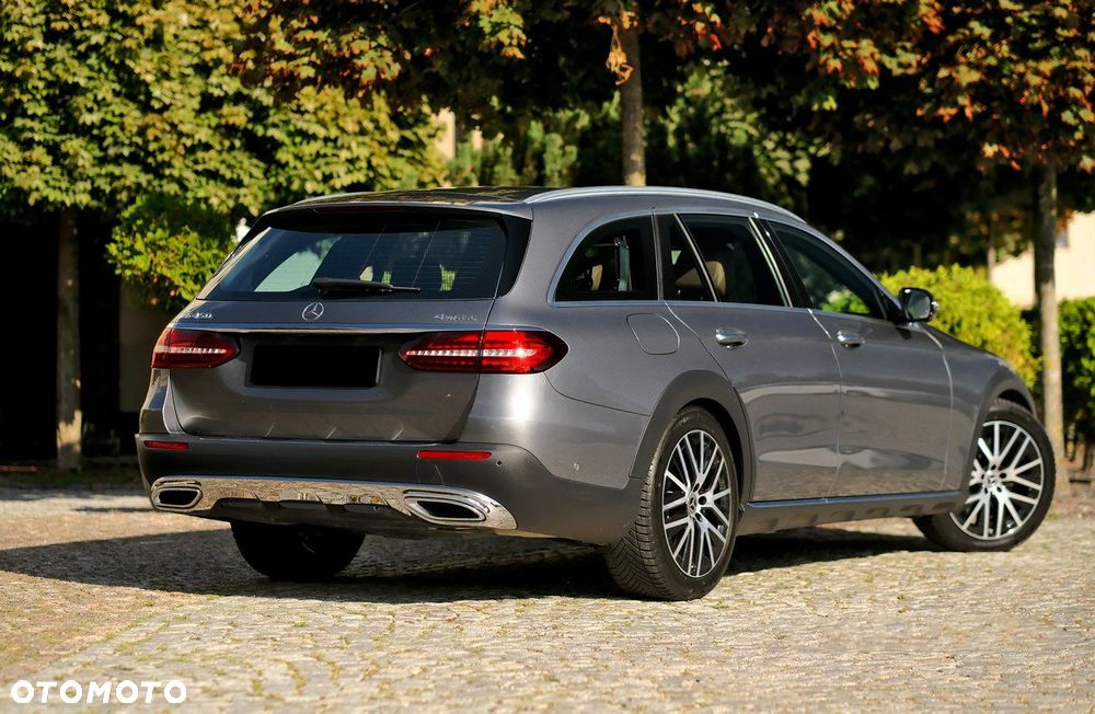 Mercedes-Benz Klasa E 450 4-Matic All-Terrain Exclusive - 9