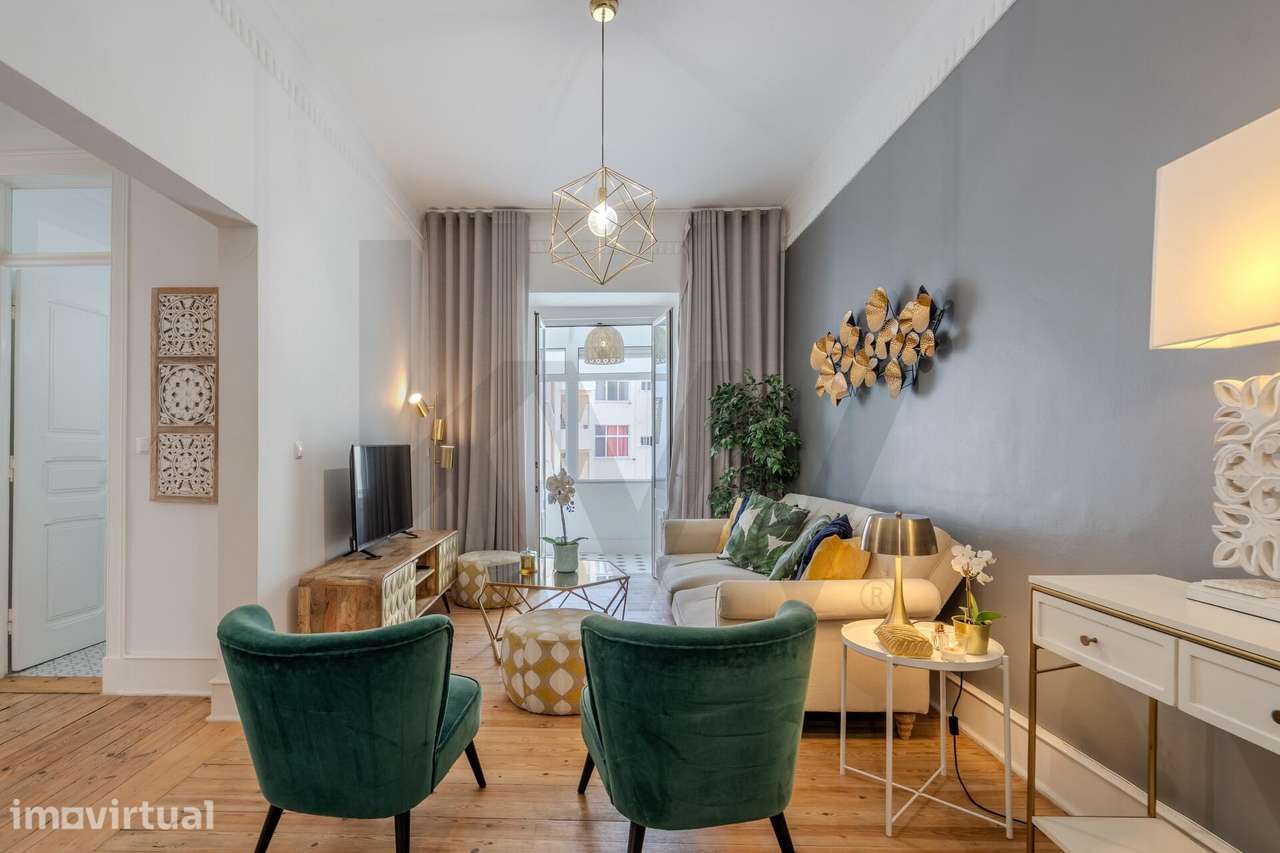Apartamento T3 transformado em T2 -  com 127 m2 . Renovado em Arroios - Grande imagem: 4/31