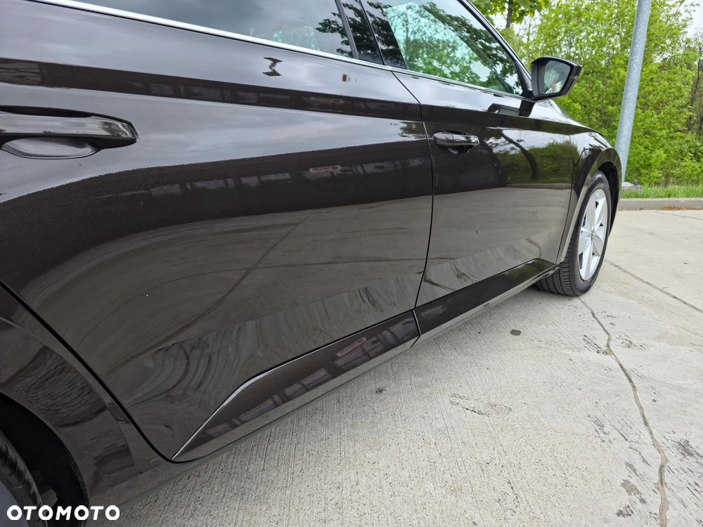 Skoda Superb 2.0 TSI Ambition DSG - 13