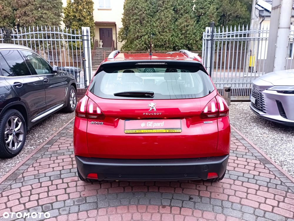 Peugeot 2008 1.2 Pure Tech GPF Active S&S - 5