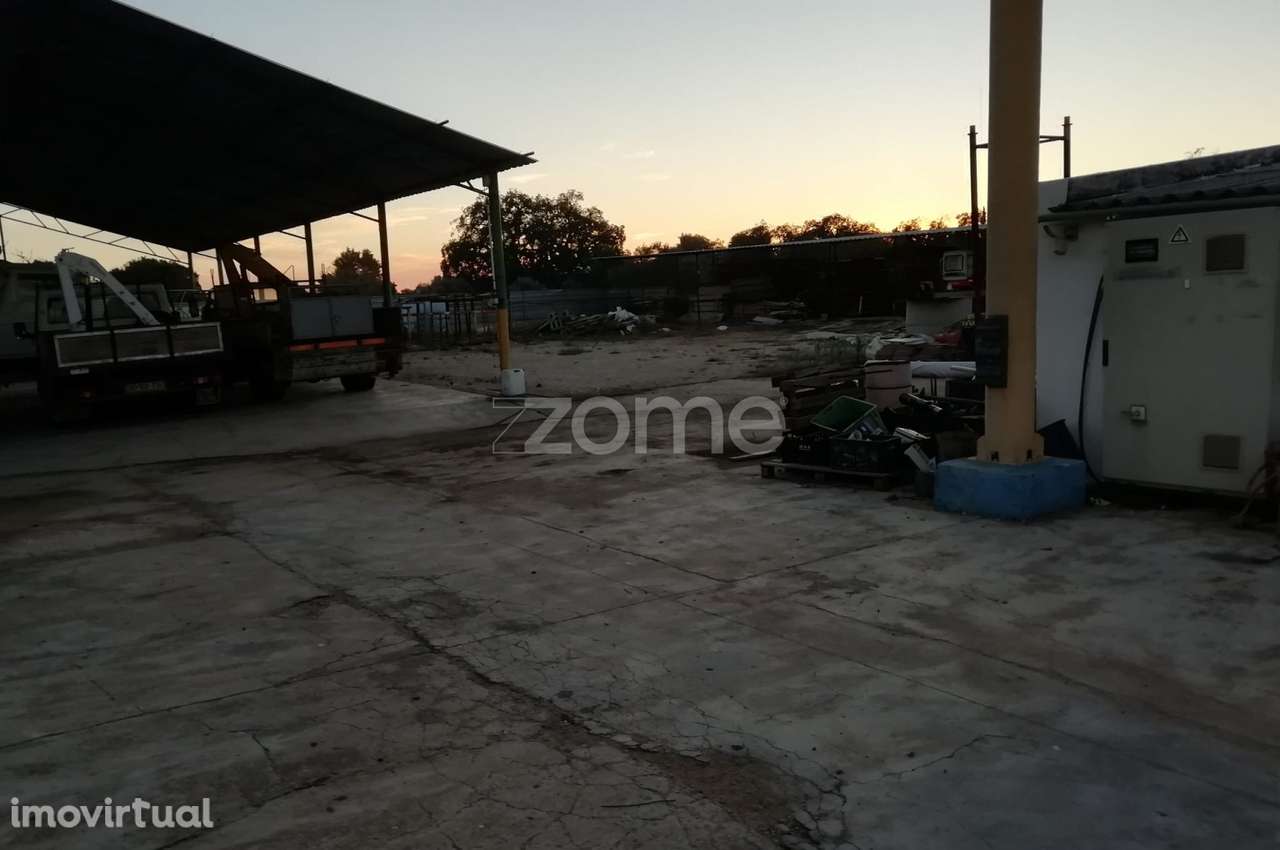 Armazéns e escritórios - Quarteira - Loulé - Grande imagem: 5/26