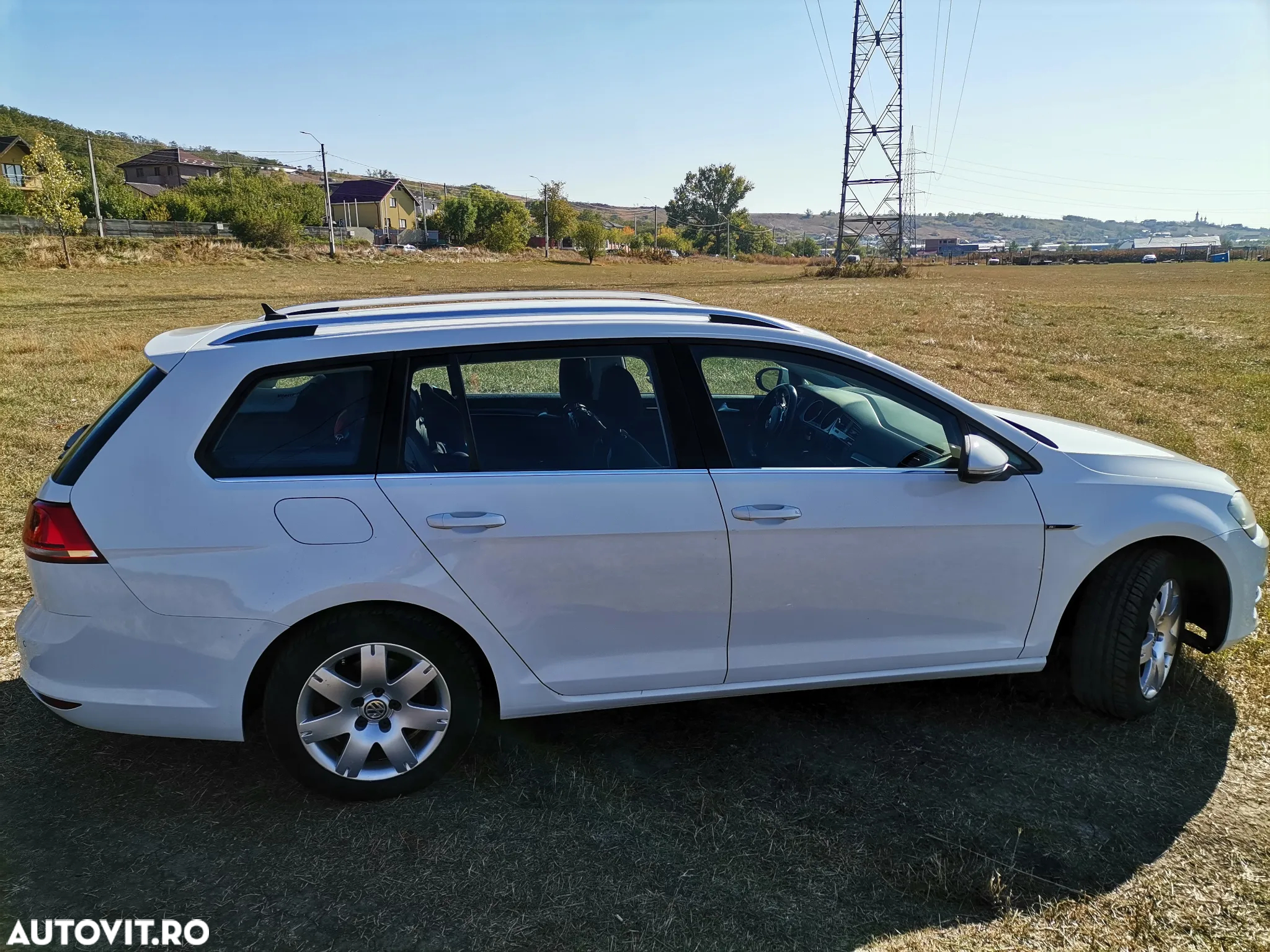 Volkswagen Golf 2.0 TDI Comfortline - 4