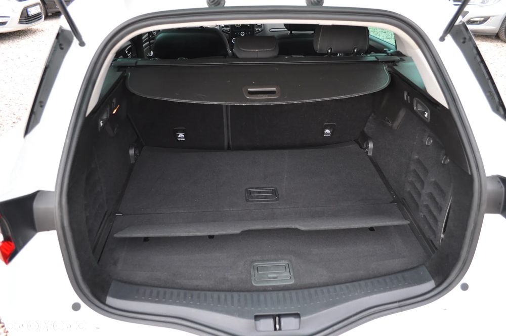 Renault Megane BLUE dCi 115 LIMITED - 22