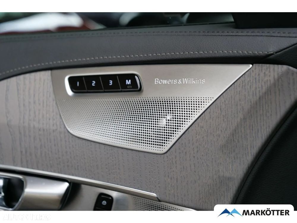 Volvo XC 90 T8 AWD Plug-in Hybrid Ultra Dark - 12