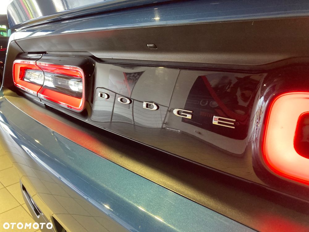 Dodge Challenger 5.7 R/T - 16