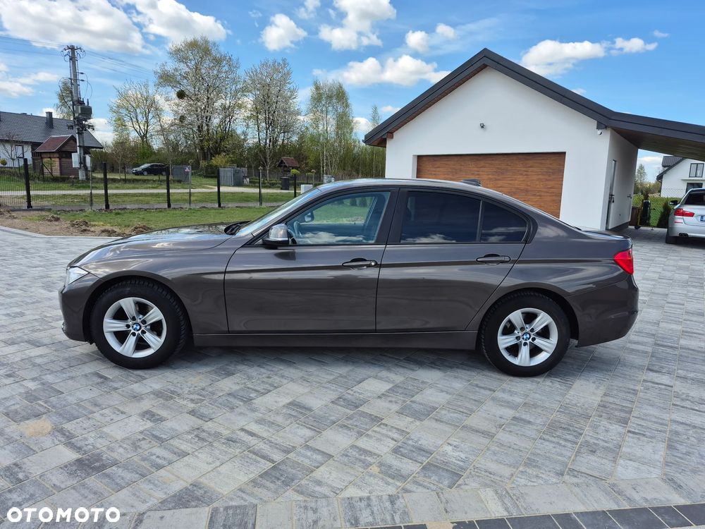 BMW Seria 3 316d - 5