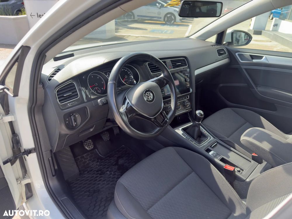 Volkswagen Golf 1.6 TDI Trendline - 10