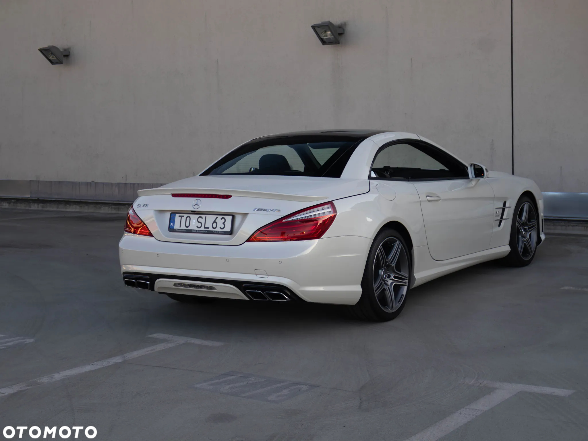 Mercedes-Benz SL 63 AMG - 10