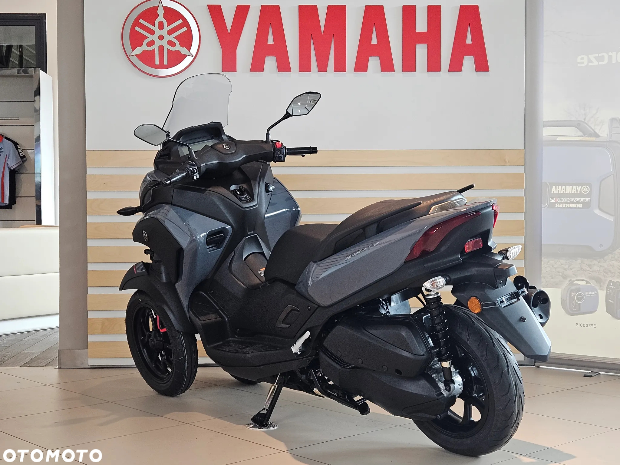 Yamaha Tricity - 3