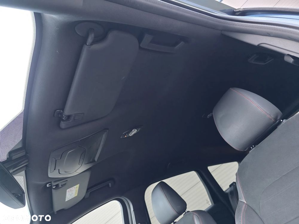 Ford Kuga 2.0 TDCi 4x4 ST-Line - 31