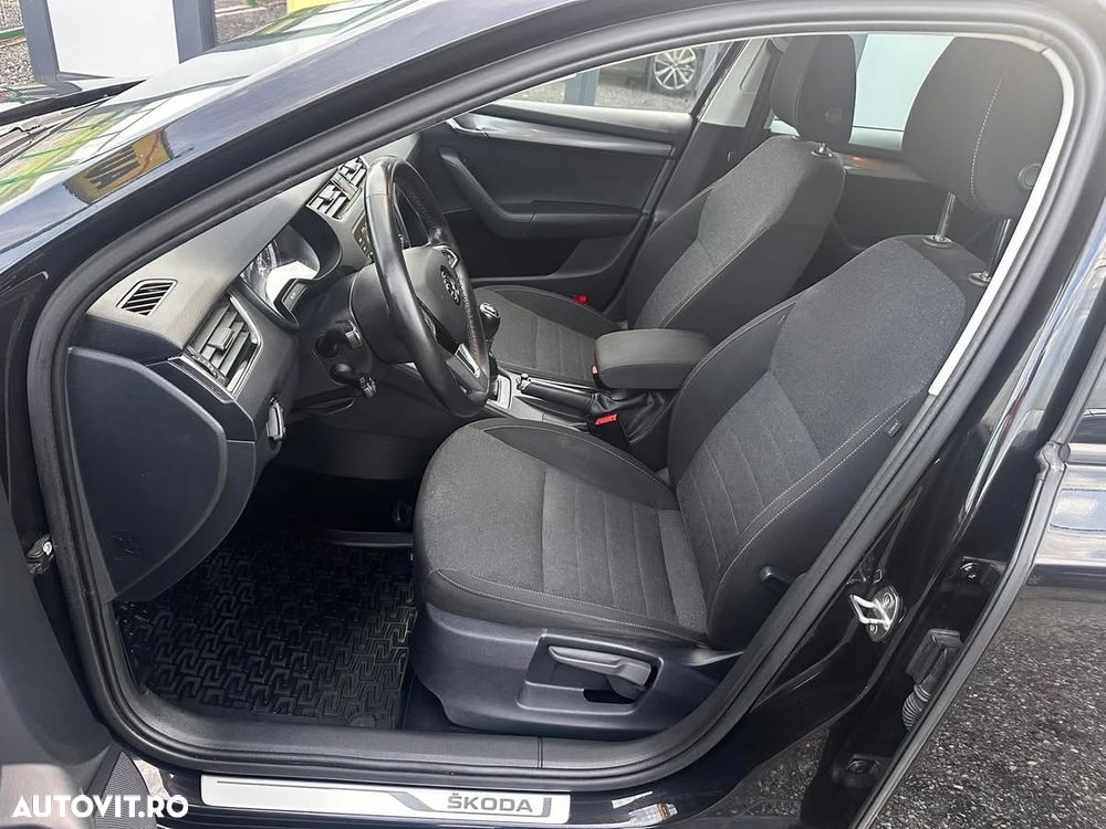 Skoda Octavia 2.0 TDI Soleil - 9