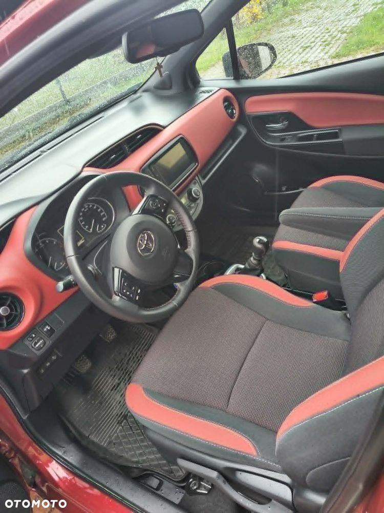 Toyota Yaris 1.5 Selection - 2
