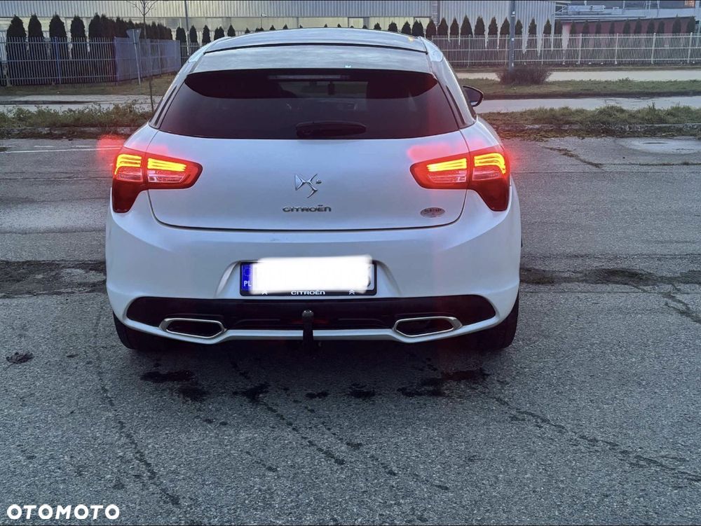 Citroën DS5 HDi 165 SportChic - 5
