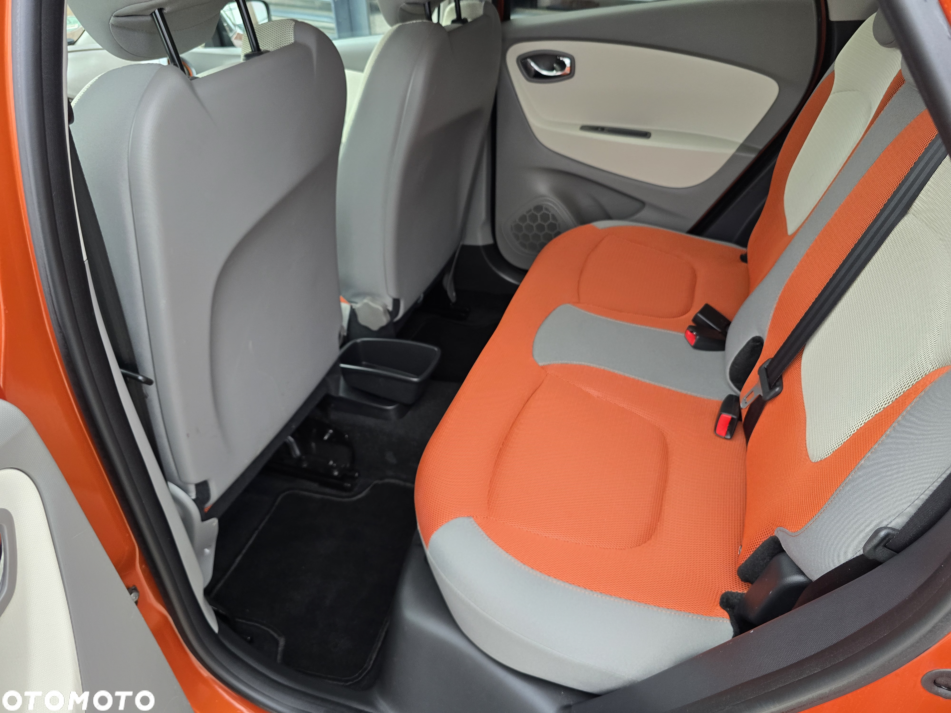 Renault Captur ENERGY TCe 120 EDC Luxe - 19