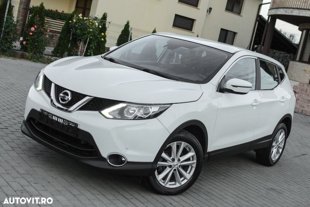Nissan Qashqai 1.6L dCi Start/Stop 4X4-i N-Connecta - 16