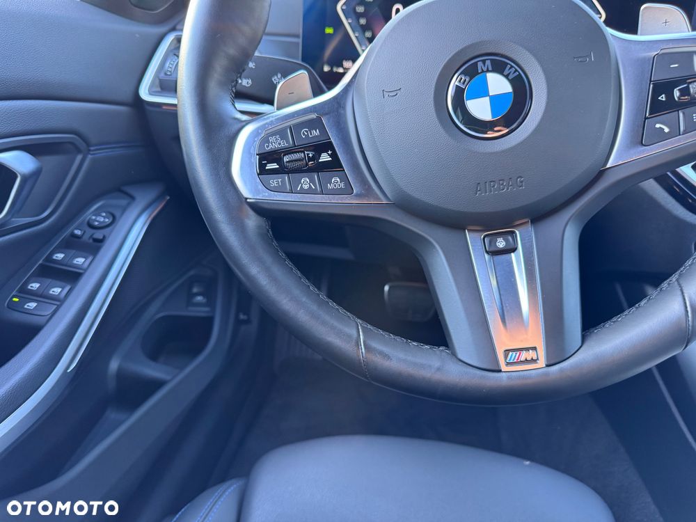 BMW Seria 3 320d xDrive M Sport sport - 26