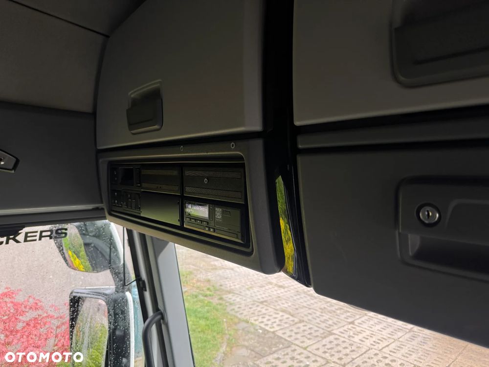 Renault T480 - 29