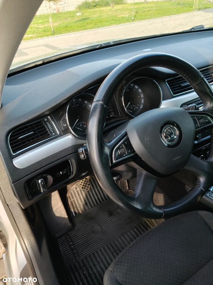 Skoda Superb 2.0 TDI Ambition Outdoor - 15